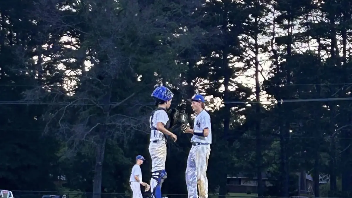 Bears Great Season Comes to an End in Regional Tournament with 5-3 Loss to Warriors
