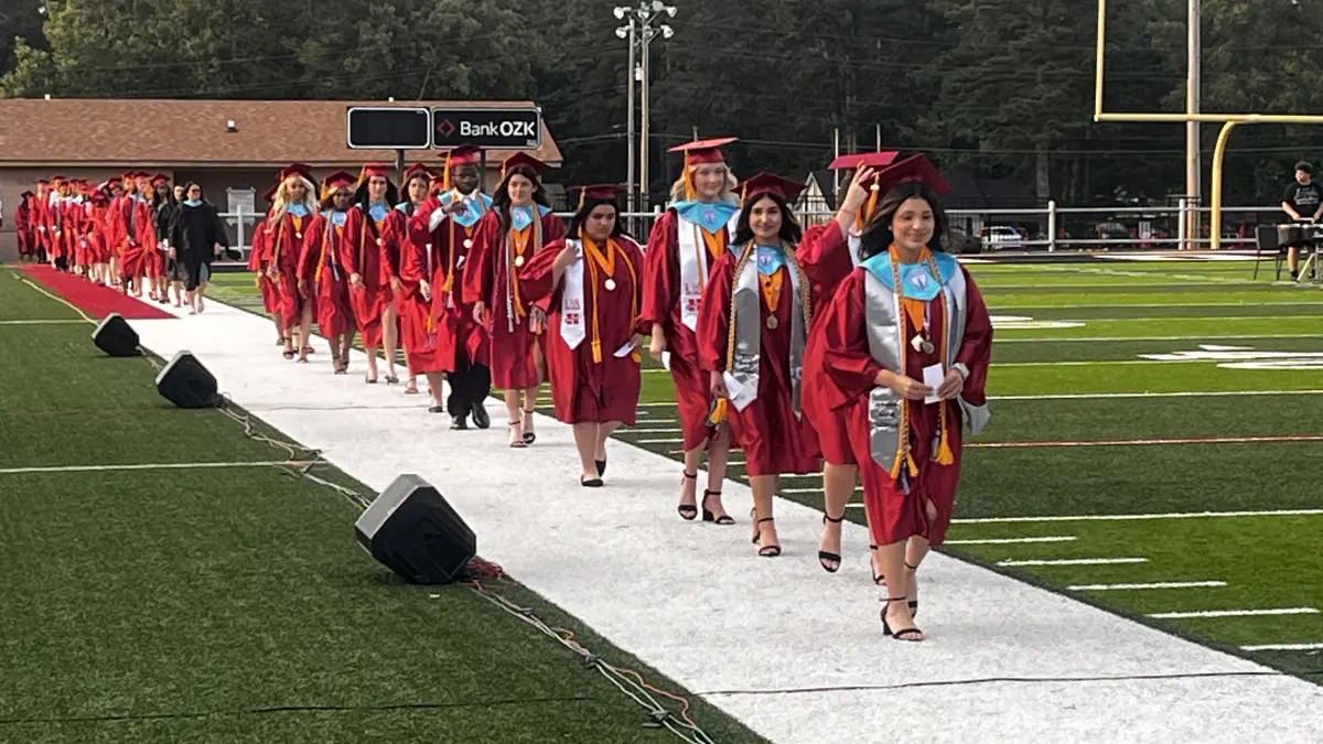 168 hear names called at Hope High Graduation Friday evening