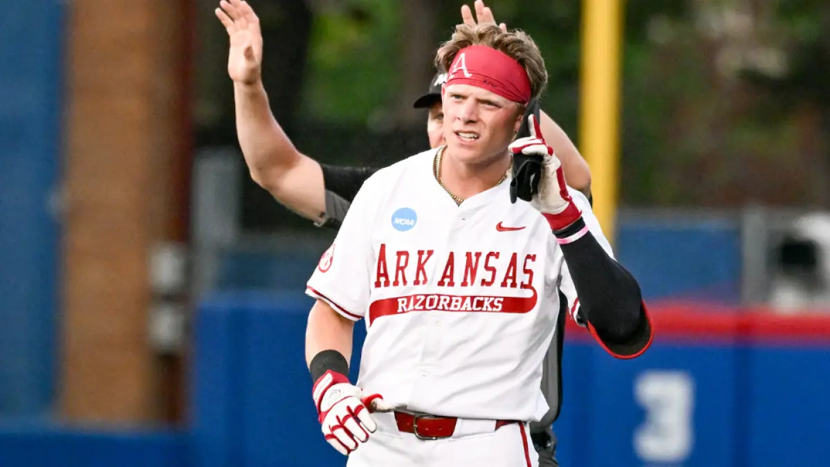 Hogs fall to Kansas, will play at noon Sunday
