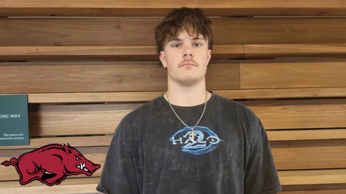 Tight End Parker Keenan commits to Arkansas
