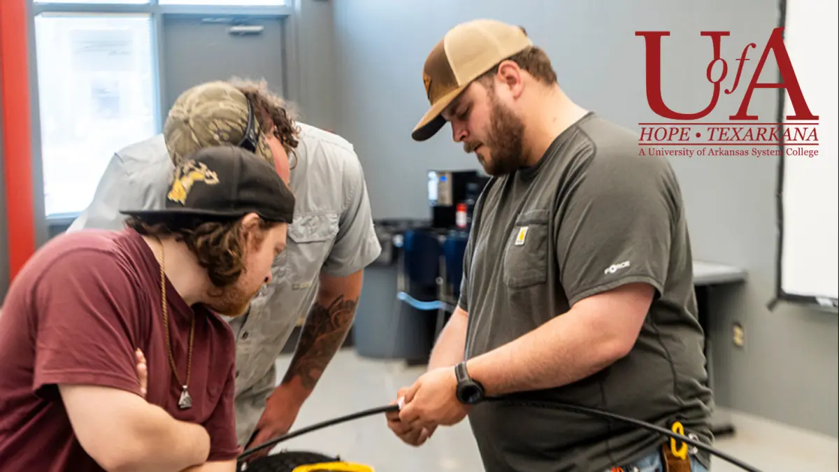 Enroll Now for Fiber Optic Training at UA Hope-Texarkana