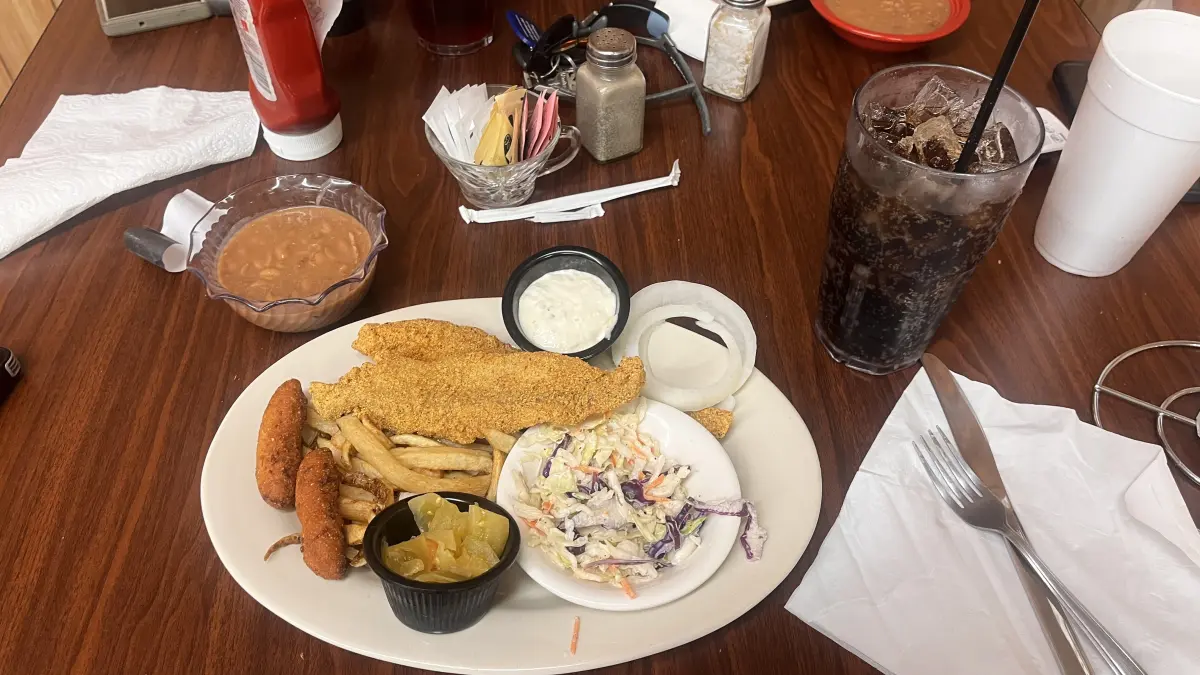 Brown's Diner, in week three, serves country meals just south of Fair Park