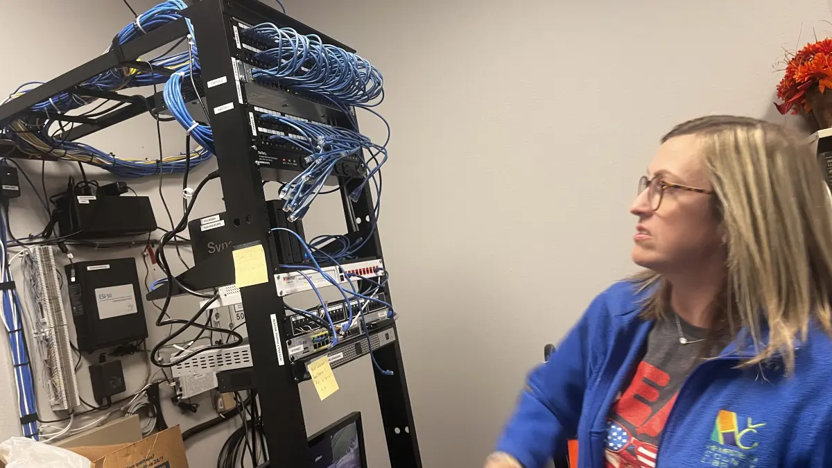 Internet down at Hope's library, but not for laptop users, McNiel says
