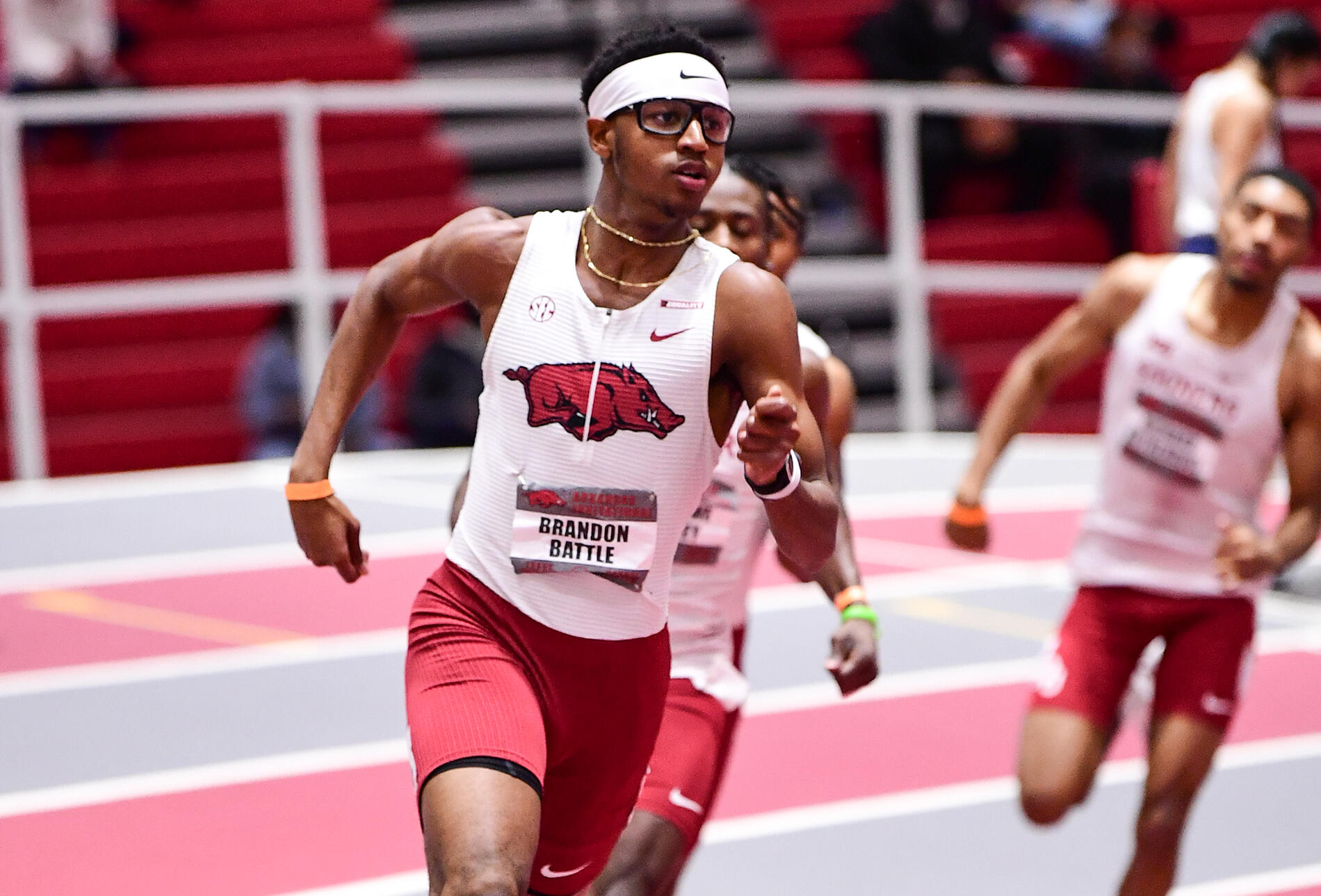 Razorbacks total seven top performances in Arkansas Invitational