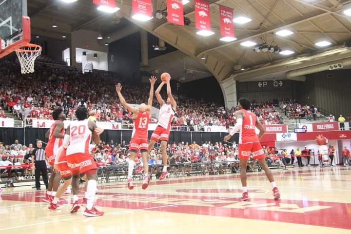 Red Razorback squad prevails over Whites on 25 points by Jalen Graham